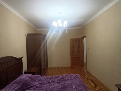 4 otaqlı köhnə tikili - Azadlıq Prospekti m. - 100 m²