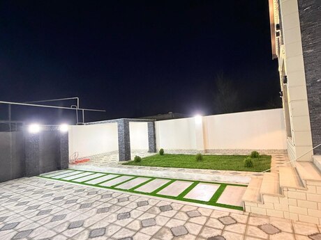 4 otaqlı həyət evi/bağ evi - Saray q. - 117 m²