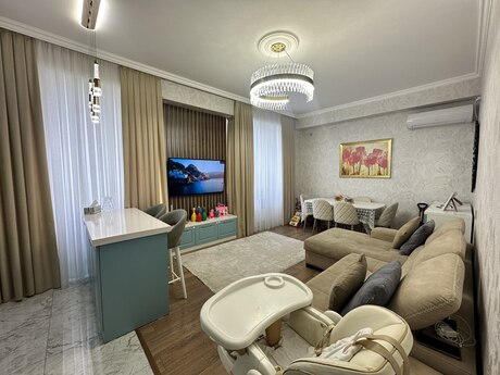 2 otaqlı yeni tikili - Yeni Günəşli q. - 70 m²