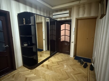 4 otaqlı köhnə tikili - Memar Əcəmi m. - 100 m²