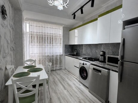 Объявление №6104363 - Баку, пос. Масазыр, 3-комн., 90 м², 1/12 этаж