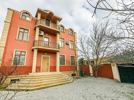 9 otaqlı həyət evi/bağ evi - Badamdar q. - 500 m²