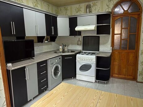 3 otaqlı köhnə tikili - Sumqayıt - 72 m²