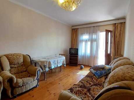 2 otaqlı köhnə tikili - İnşaatçılar m. - 70 m²