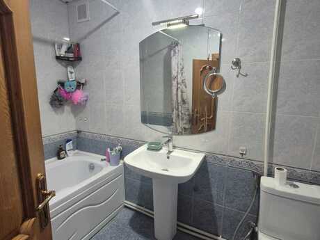 4 otaqlı köhnə tikili - Xalqlar Dostluğu m. - 110 m²