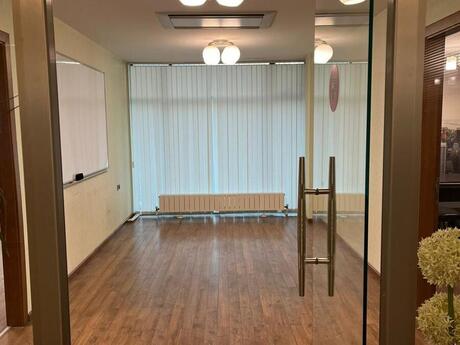 Obyekt - Şah İsmayıl Xətai m. - 100 m²