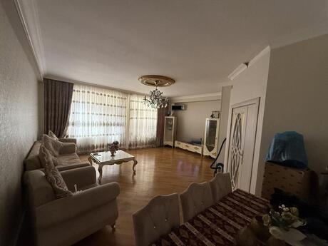 4 otaqlı yeni tikili - İnşaatçılar m. - 137 m²