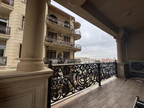 4 otaqlı yeni tikili - Nəsimi r. - 210 m²