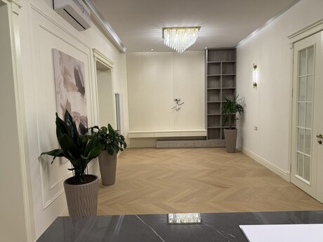 6 otaqlı həyət evi/bağ evi - Buzovna q. - 220 m²