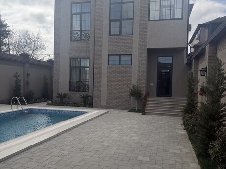 6 otaqlı həyət evi/bağ evi - Buzovna q. - 220 m²