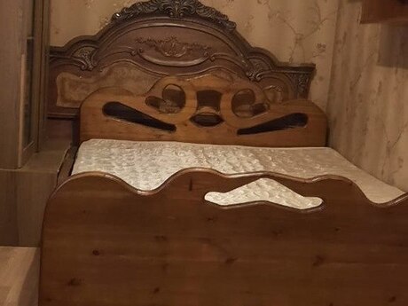 2 otaqlı köhnə tikili - Elmlər Akademiyası m. - 42 m²