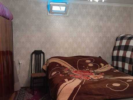4 otaqlı həyət evi/bağ evi - Biləcəri q. - 80 m²
