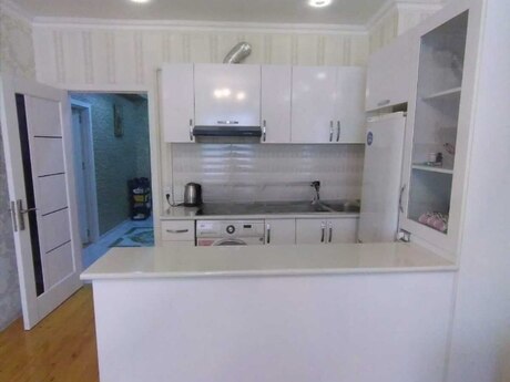 3 otaqlı yeni tikili - İnşaatçılar m. - 70 m²