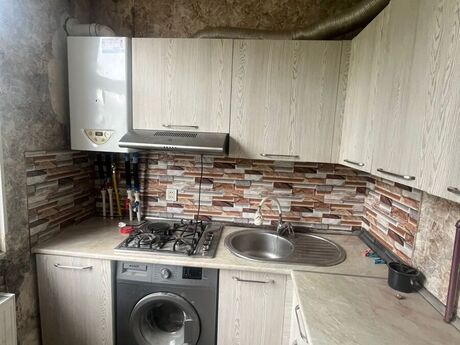 2 otaqlı köhnə tikili - Memar Əcəmi m. - 54 m²
