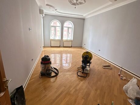4 otaqlı yeni tikili - Nəsimi r. - 260 m²