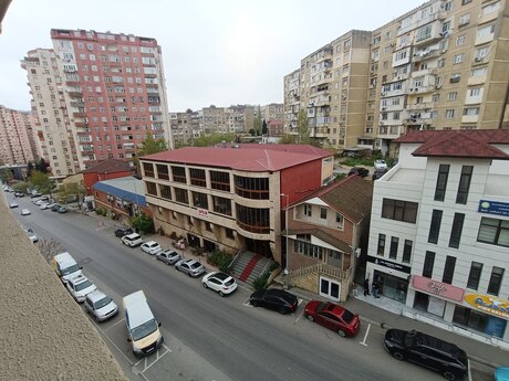 3 otaqlı yeni tikili - İnşaatçılar m. - 120 m²