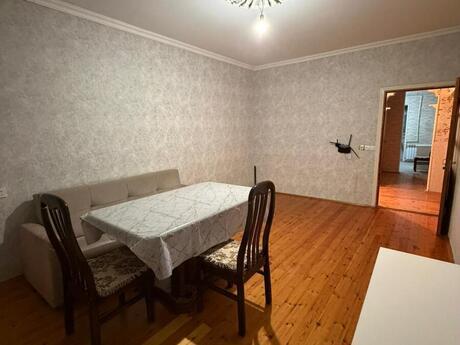 4 otaqlı köhnə tikili - Biləcəri q. - 80 m²