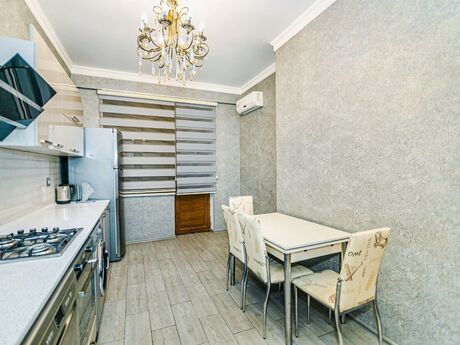 3 otaqlı yeni tikili - Şah İsmayıl Xətai m. - 140 m²