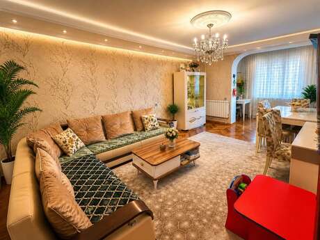 3 otaqlı köhnə tikili - Əhmədli m. - 85 m²
