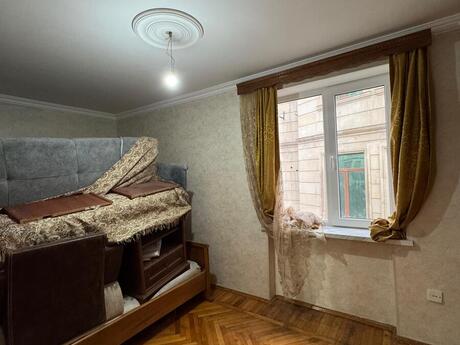 2 otaqlı köhnə tikili - Elmlər Akademiyası m. - 50 m²