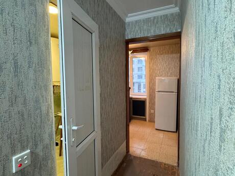 2 otaqlı köhnə tikili - Elmlər Akademiyası m. - 50 m²