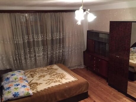 1 otaqlı köhnə tikili - Nəriman Nərimanov m. - 25 m²