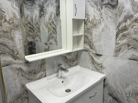 7 otaqlı həyət evi/bağ evi - Qaraçuxur q. - 174 m²