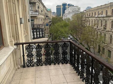 2 otaqlı köhnə tikili - Sahil m. - 60 m²