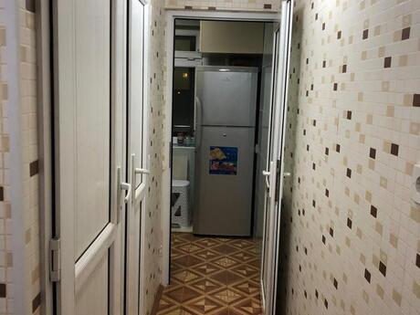 2 otaqlı köhnə tikili - 8-ci kilometr q. - 52 m²
