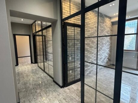 7 otaqlı ofis - Azadlıq Prospekti m. - 220 m²