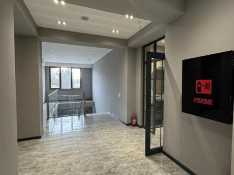 7 otaqlı ofis - Azadlıq Prospekti m. - 220 m²