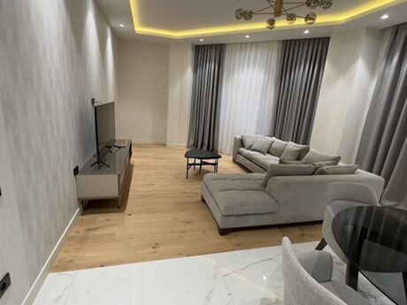3 otaqlı yeni tikili - Ağ şəhər q. - 115 m²