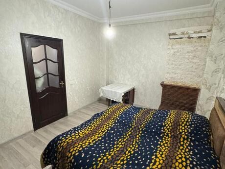 2 otaqlı köhnə tikili - M.Ə.Rəsulzadə q. - 70 m²