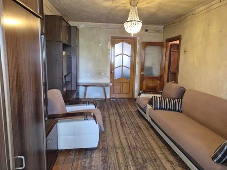 2 otaqlı köhnə tikili - Neftçilər m. - 50 m²