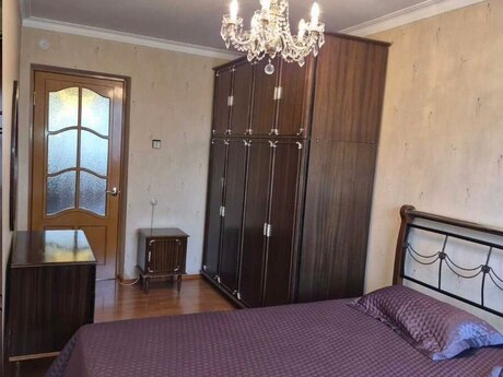 2 otaqlı köhnə tikili - Neftçilər m. - 50 m²