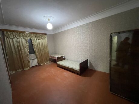 2 otaqlı köhnə tikili - Azadlıq Prospekti m. - 55 m²