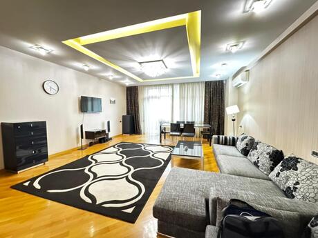 3 otaqlı yeni tikili - 28 May m. - 145 m²