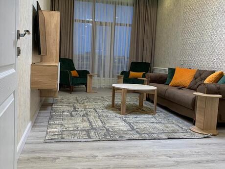 2 otaqlı yeni tikili - Şah İsmayıl Xətai m. - 70 m²