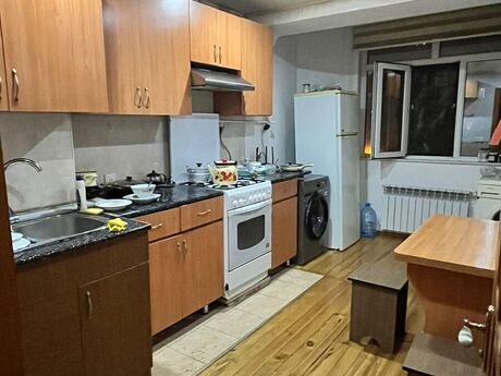 3-комн. вторичка - Ясамальский р. - 80 м²