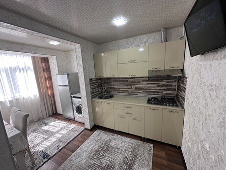 2 otaqlı köhnə tikili - Əhmədli m. - 60 m²