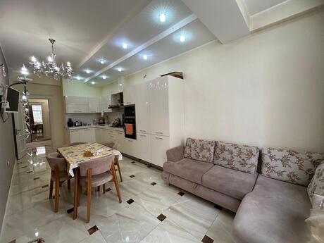 3 otaqlı yeni tikili - 28 May m. - 160 m²