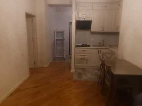 3 otaqlı yeni tikili - 28 May m. - 75 m²