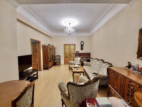 3-комн. вторичка - м. Нариман Нариманов - 80 м²