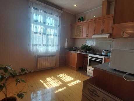 6-комн. дом/дача - Сумгаит - 240 м²