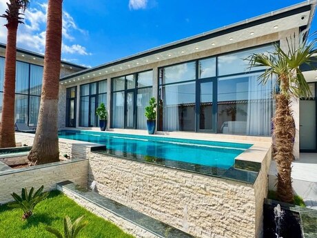 5 otaqlı həyət evi/bağ evi - Bilgəh q. - 400 m²