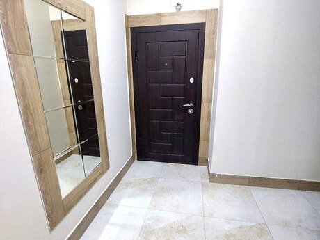 3 otaqlı köhnə tikili - Bakıxanov q. - 70 m²
