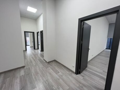 4-комн. офис - Наримановский  р. - 175 м²