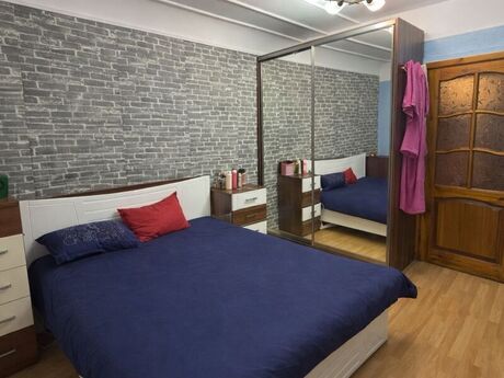 3 otaqlı köhnə tikili - İnşaatçılar m. - 75 m²