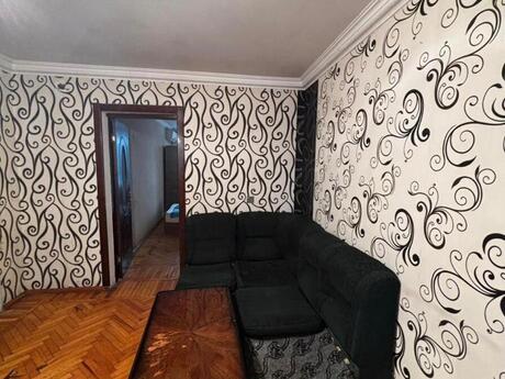 3 otaqlı köhnə tikili - İnşaatçılar m. - 75 m²