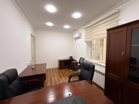 11 otaqlı ofis - Badamdar q. - 300 m²